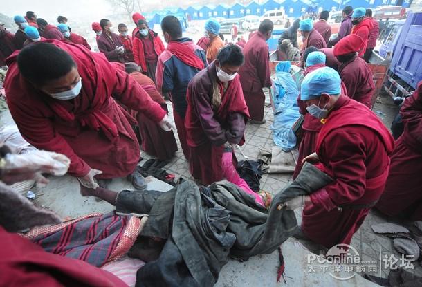 玉树大地震,让我们一起祈福!愿生者坚强,死者安息.