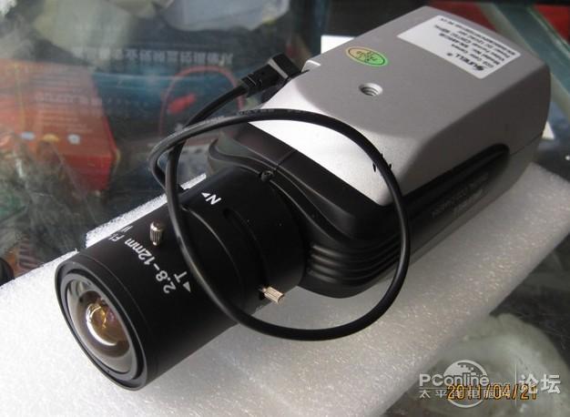 深圳沙井出四个全新480线监控摄像头带电控镜