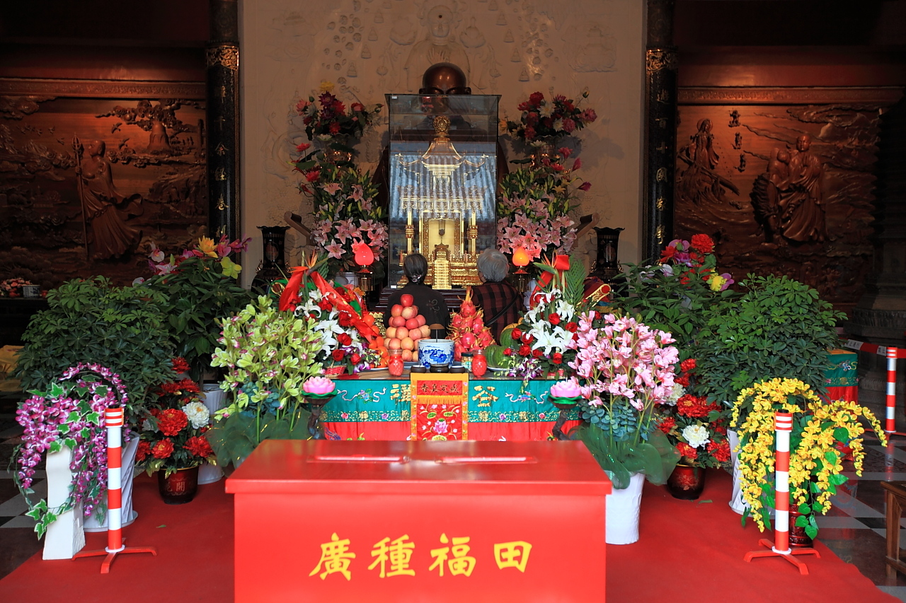 玄奘大师顶骨舍利瞻礼-南京灵谷寺