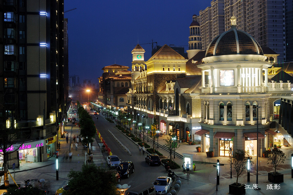 流光溢彩——“武汉·中国光谷”西班牙风情街夜景_尼康大论坛_太平洋电脑网产品论坛
