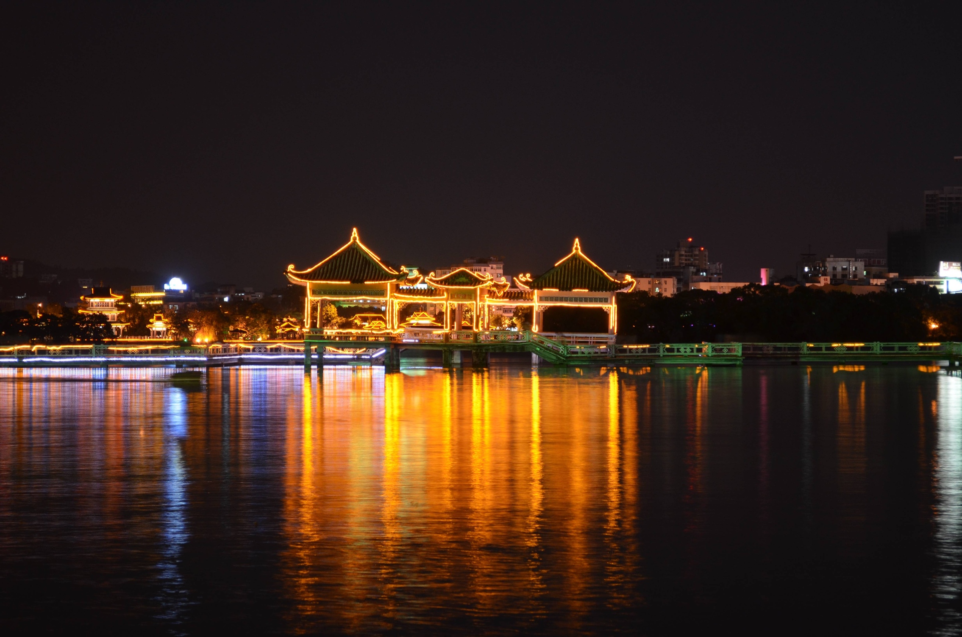 惠州西湖夜景依然美丽~