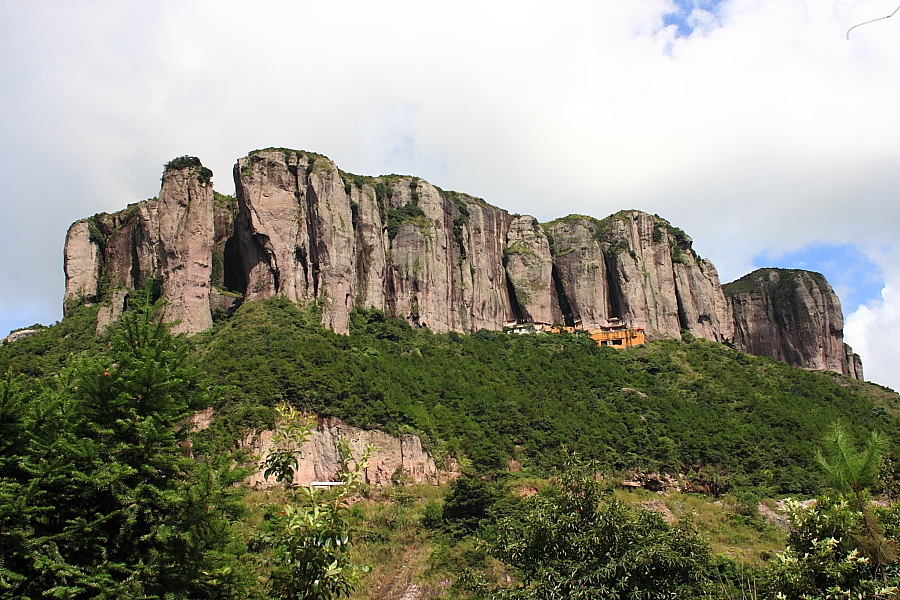 雁荡山(羊角洞景区)