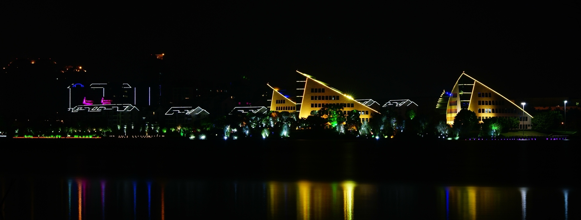 东莞松山湖 夜无眠