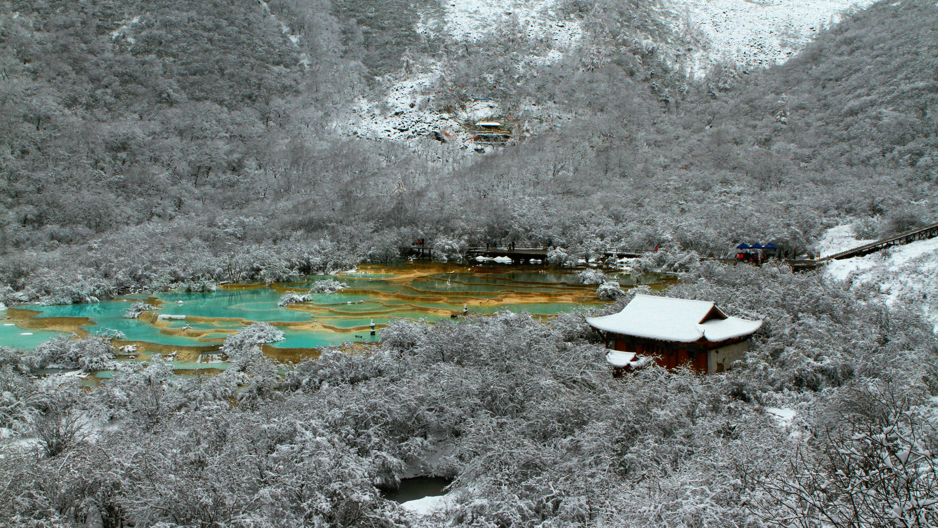 黄龙雪景