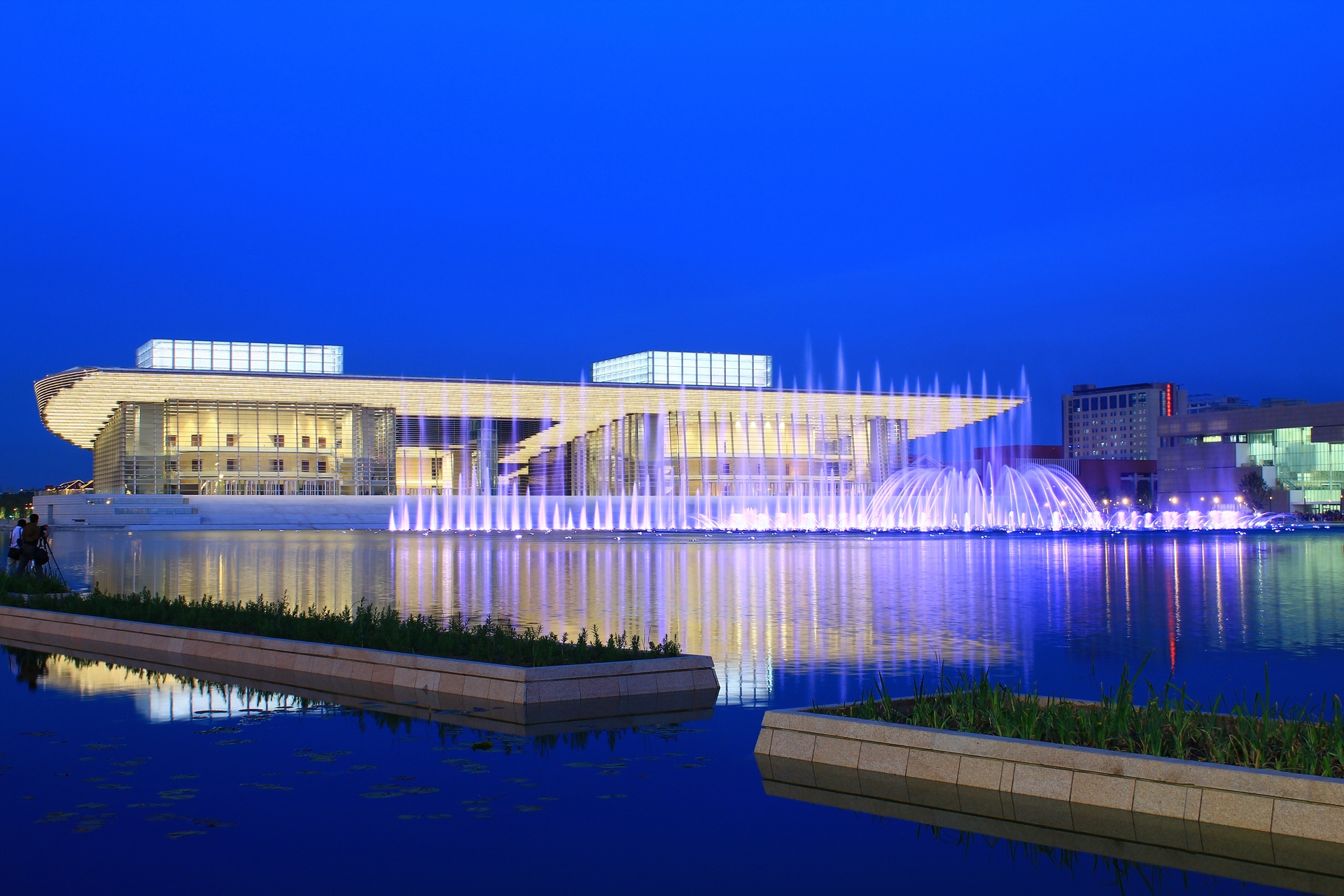 天津客厅文化中心夜景-音乐喷泉 之一