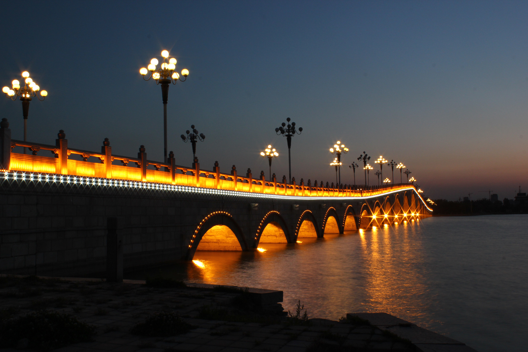 夜景东昌湖(学习帖)