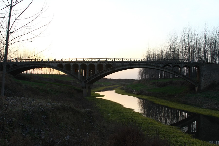双曲拱桥