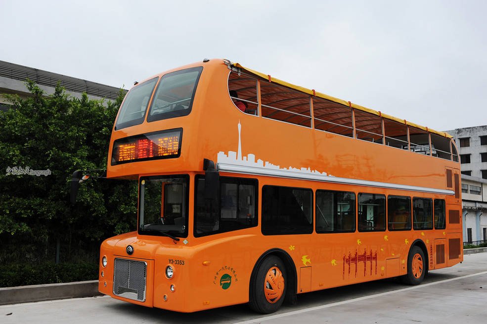 广州首条双层巴士旅游观光线