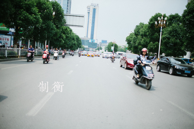 我们的生活,总会遇上对对与错,黑与白,不同的人