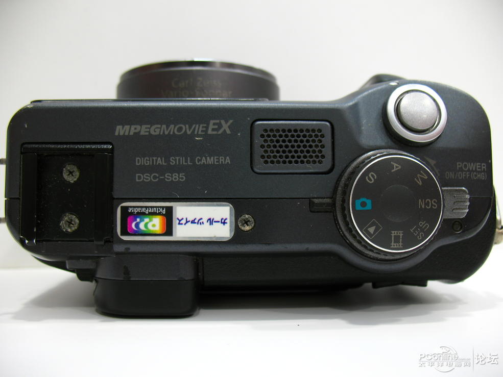 索尼一代经典大光圈数码相机S85,值得拥有!