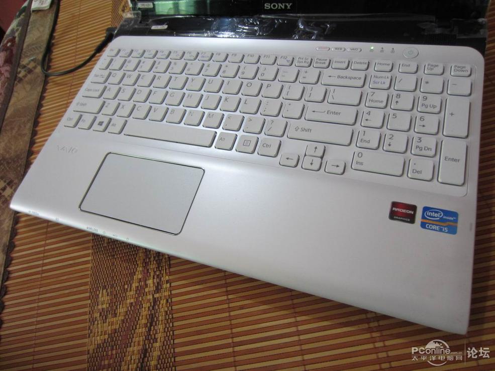索尼SVE1512S7C白色笔记本I5三代、独显2G