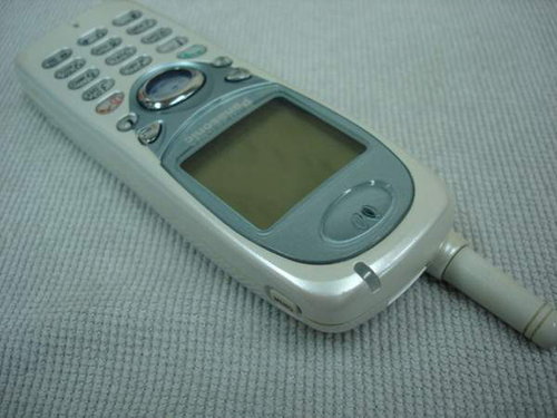 收台旧旧旧款手机~~松下GD80