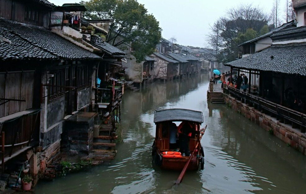 去年3月拍,乌镇在下雨.