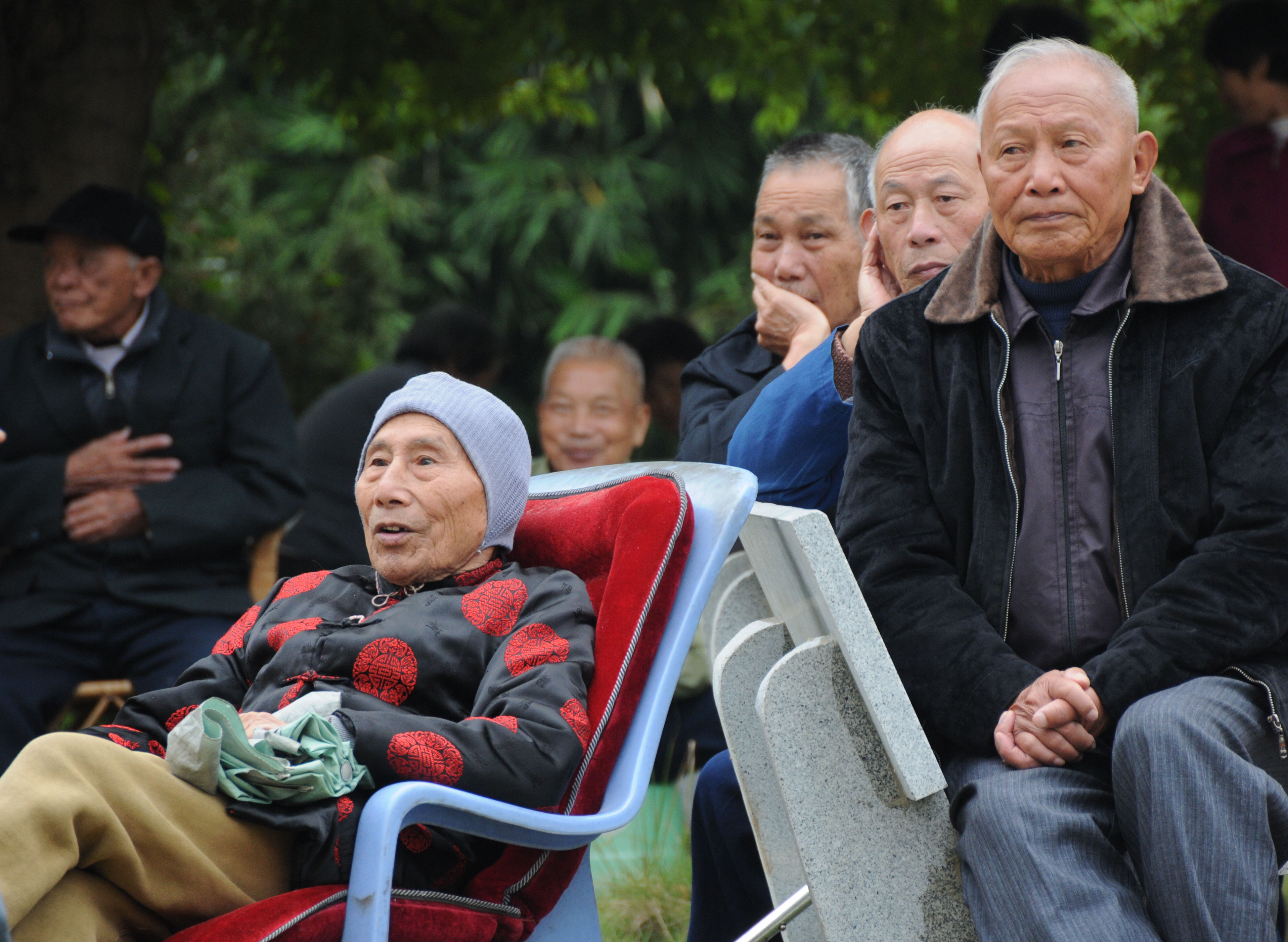 客家老人们(请高人指点 每张取个标题)