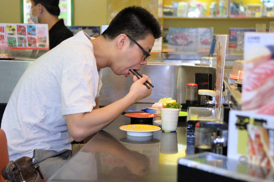 【狼吞虎咽摄影图片】美食摄影_太平洋电脑网摄影部落