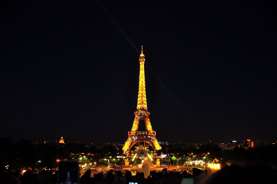 欧洲行:四:+法国巴黎、埃菲尔铁塔、不同地点