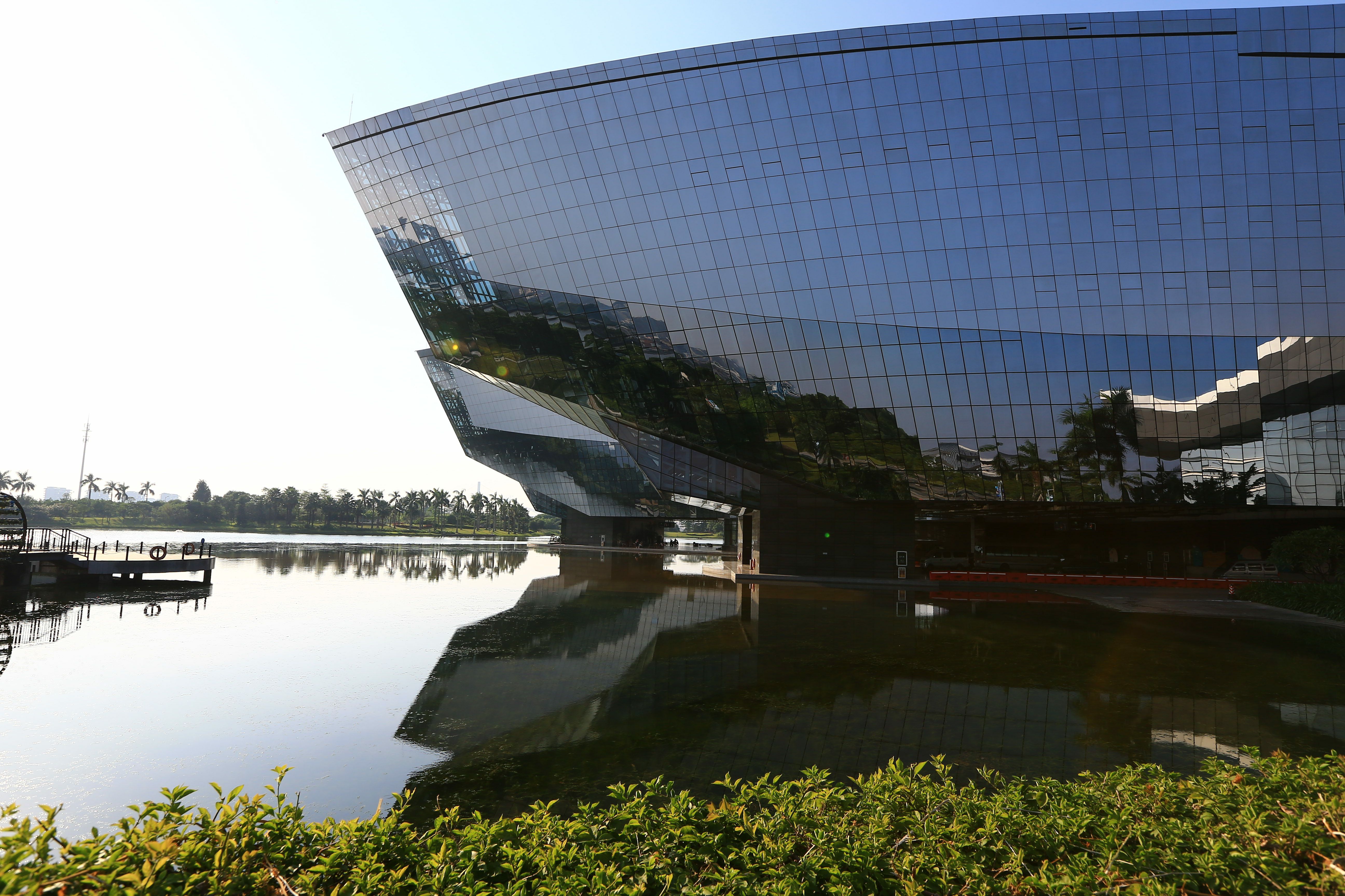 广州大学城美丽建筑科学馆