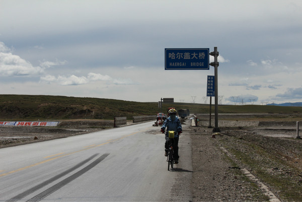 【青海湖我用车轮测量了你的距离--2012年6月