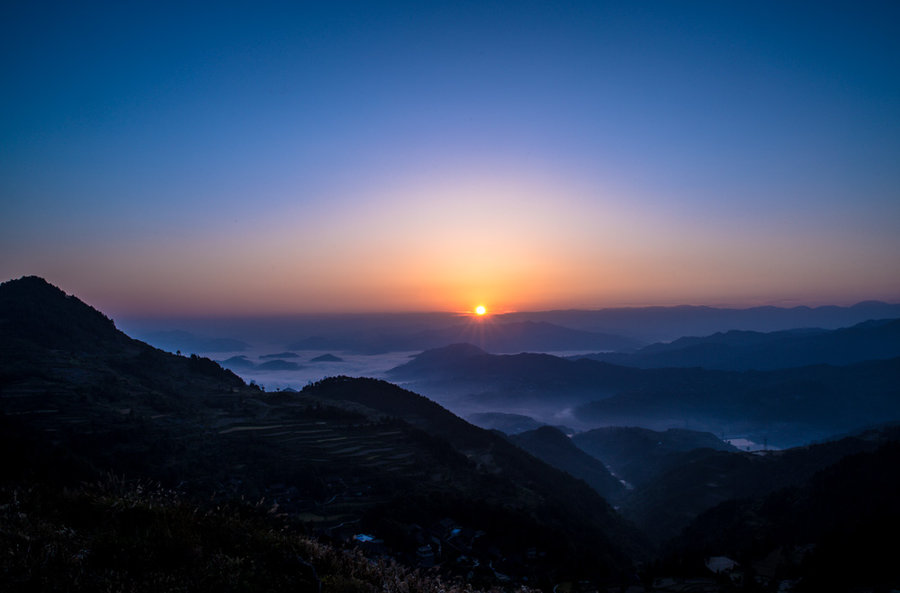 凯里小高山日出(2)