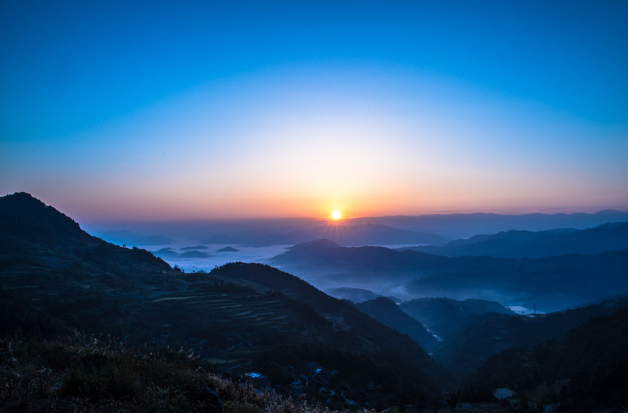 凯里小高山日出(2)