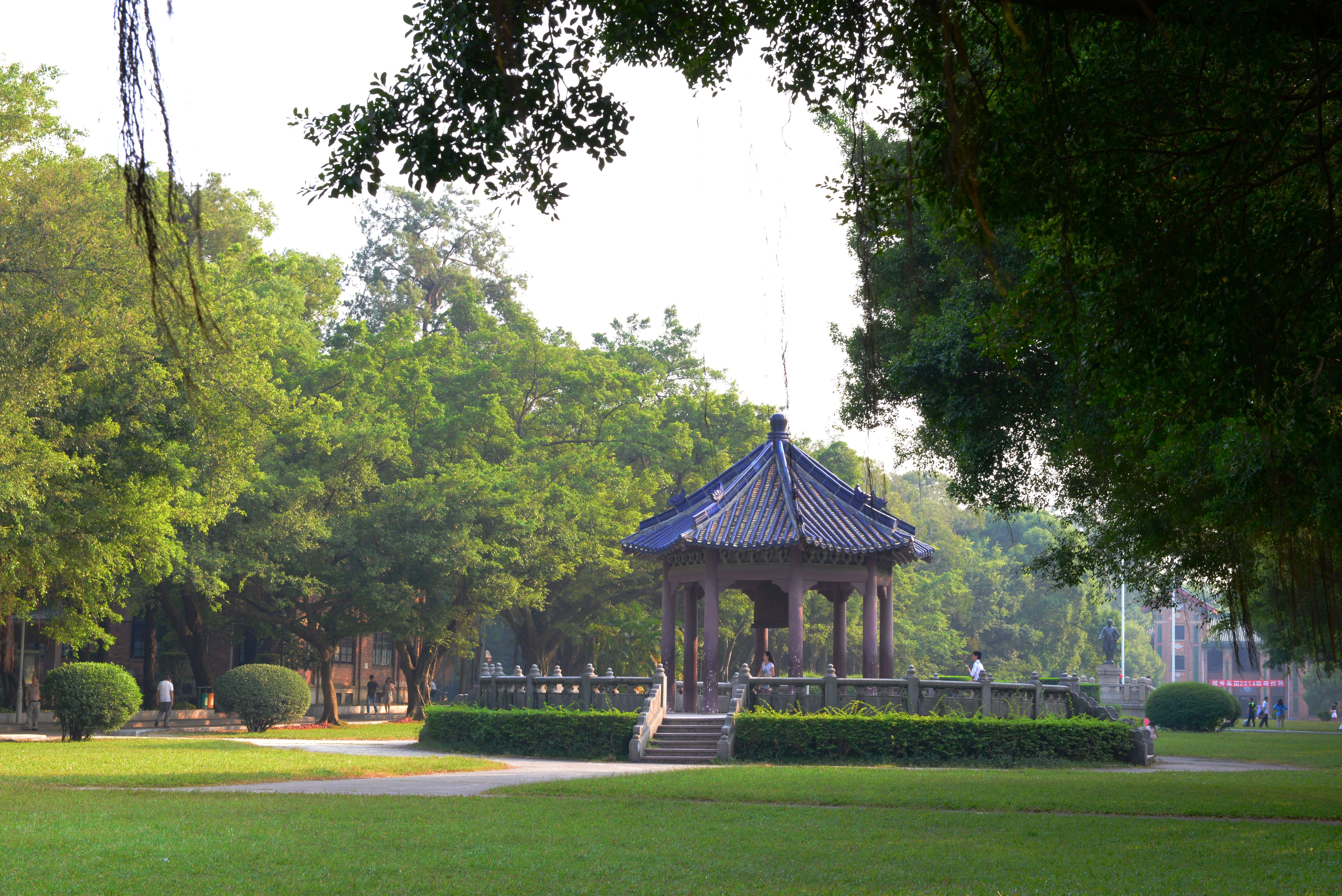 中大不但是所大学,也是美丽的公园