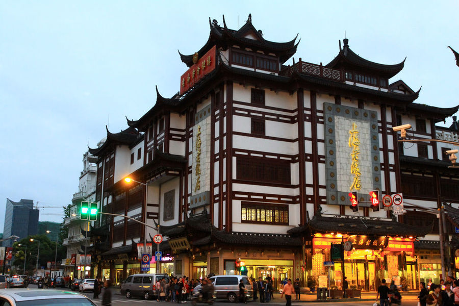 【上海老城隍庙的夜色摄影图片】风光旅游摄影