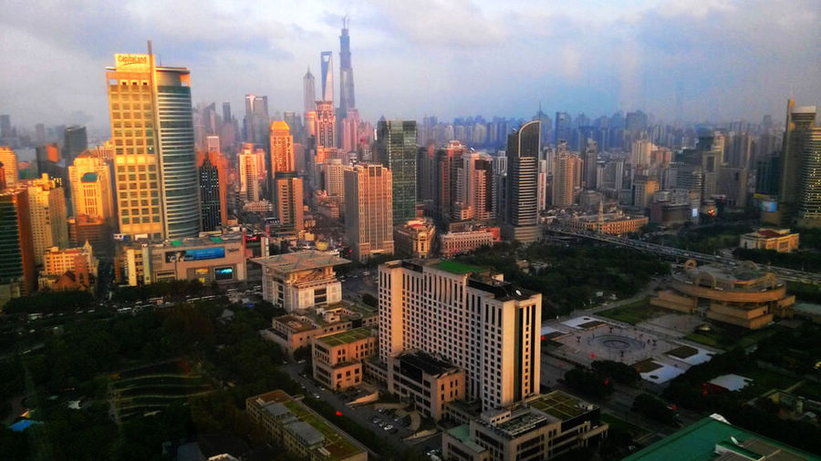 【上海J,W万豪酒店俯瞰市区摄影图片】风光旅