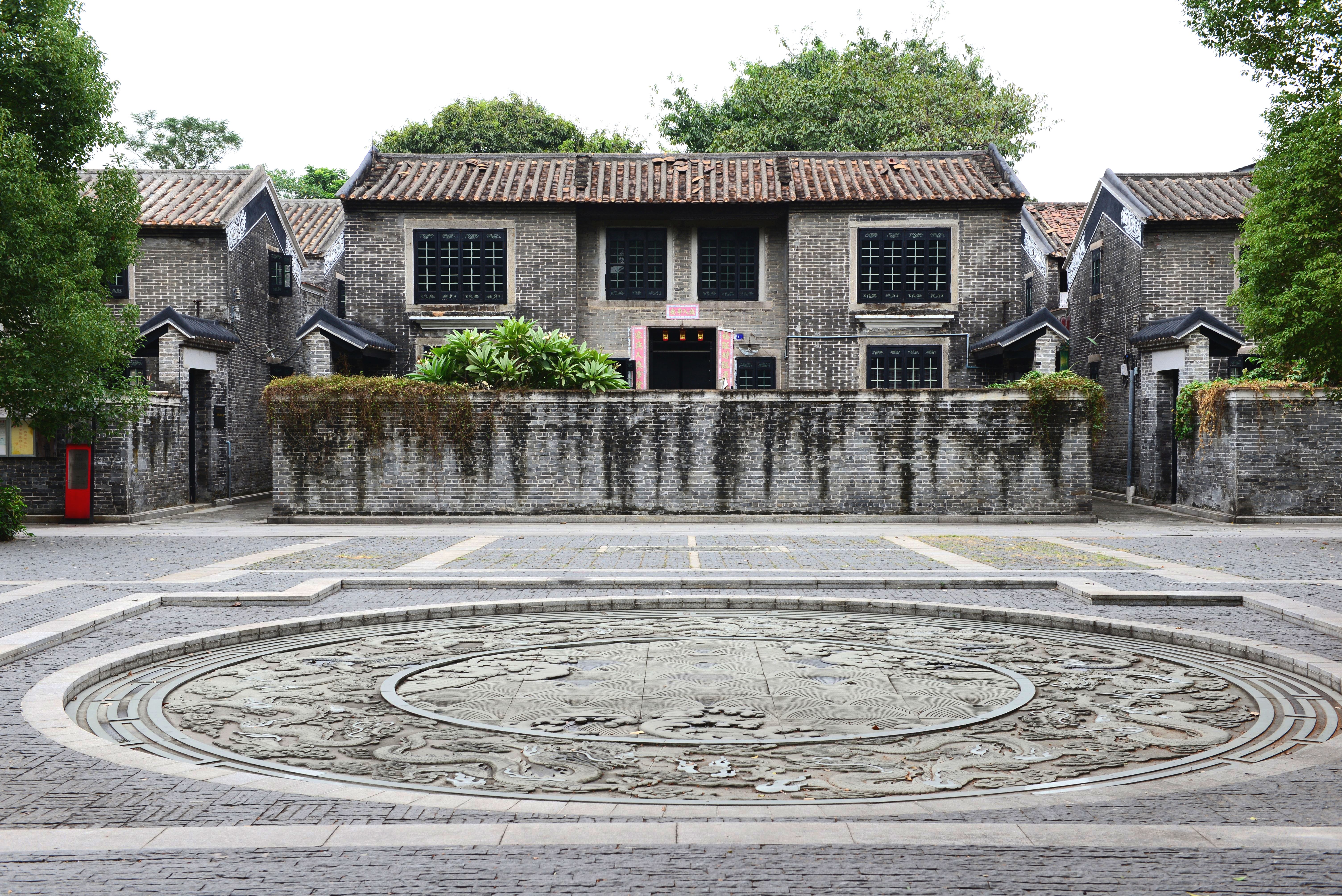 广州荔湾聚龙古村(2)中国建筑艺术的一块瑰宝