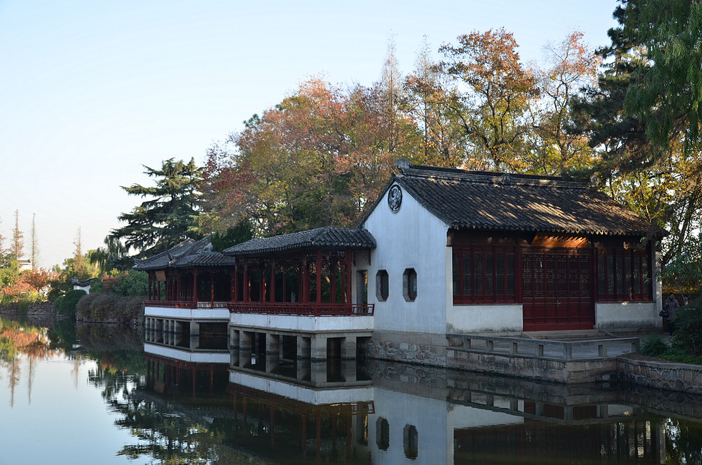 苏州大学校园秋景