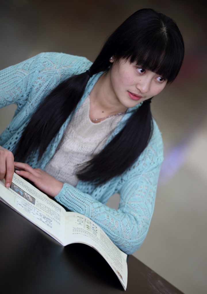 【大学生摄影图片】人像摄影_qz28251340_太平洋电脑