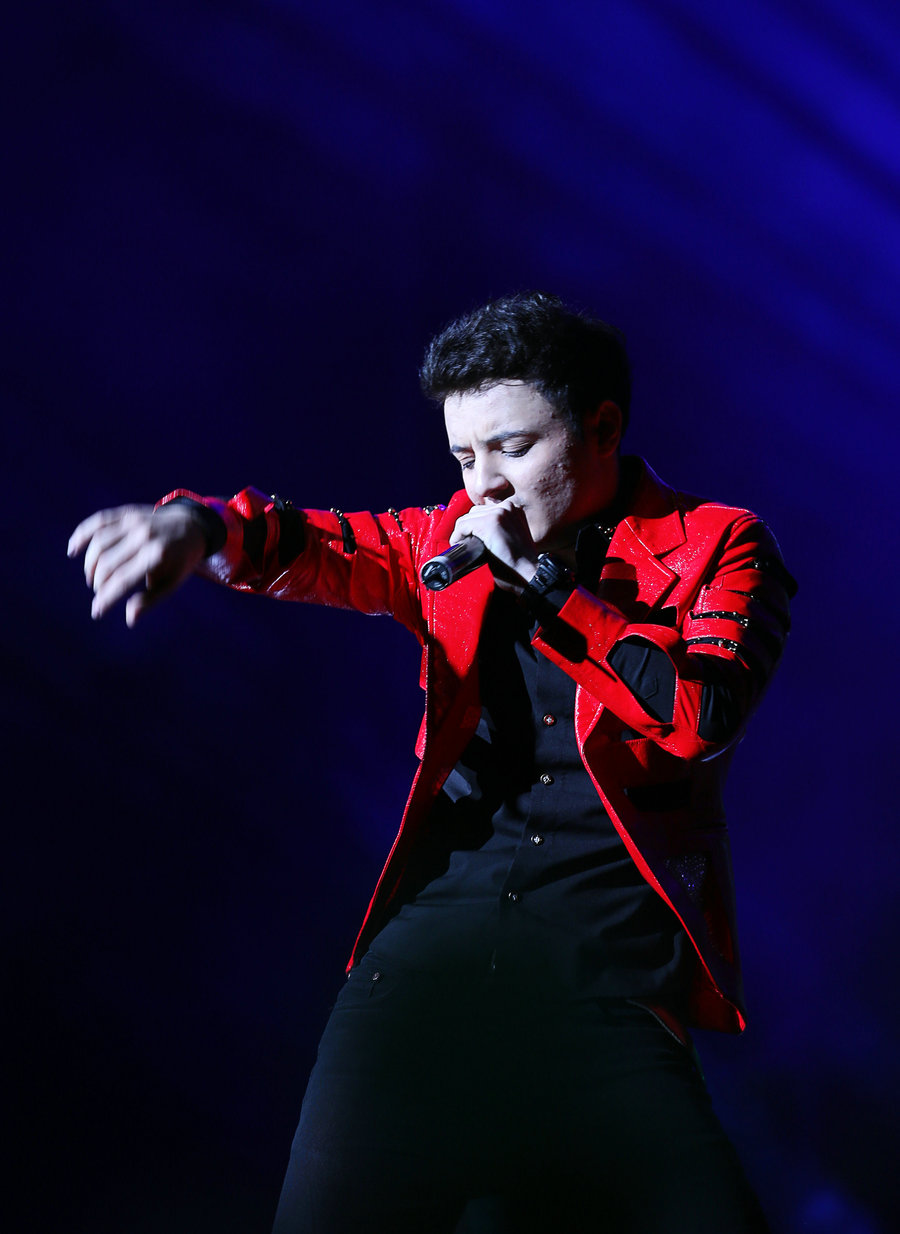 【新歌唱新疆演唱汇摄影图片】新疆人像摄影