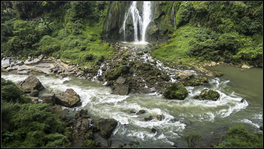 贵州兴义马岭河峡谷风光