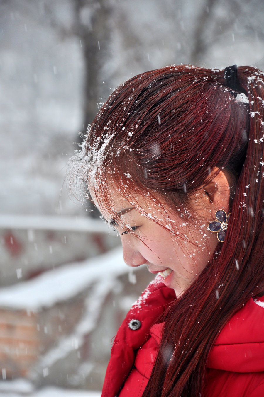 雪花儿美少女