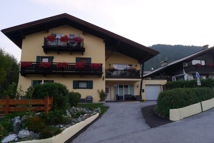 【补发2013欧洲游的照片:奥地利的乡村小镇摄