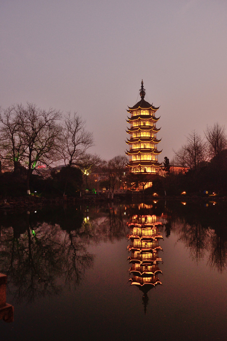 红梅公园夜景