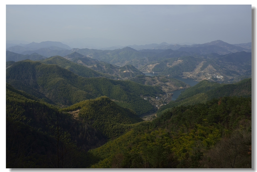 初登罗坑山