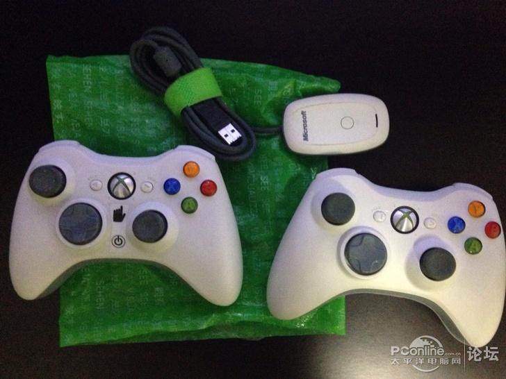 出售两个xbox360原装无线手柄和一个蓝牙接收