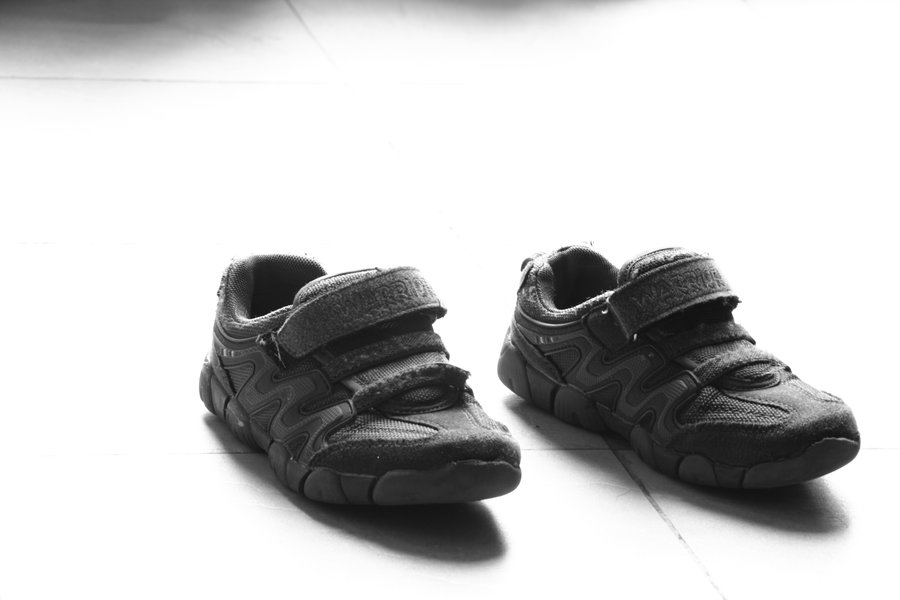 【我儿子的臭鞋子摄影图片】生活摄影