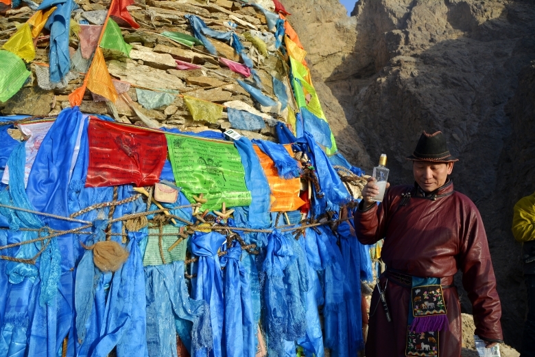 【内蒙古阿拉善神驼祭祀民俗文化节摄影图片
