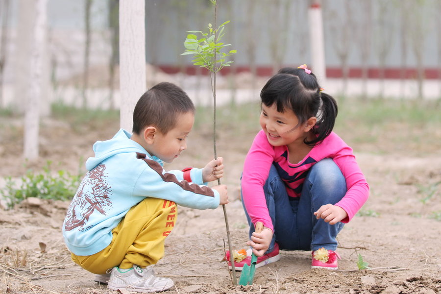 【苗苗:和你一起快乐成长摄影图片】人像摄影