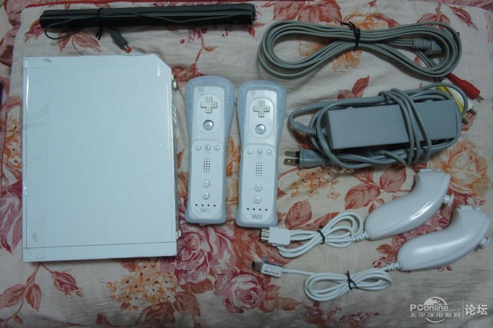 Wii主机,左右手柄*2,接收器,电源,AV线*1,可上门