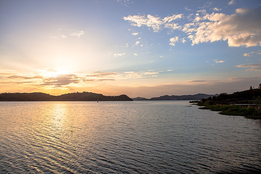 醉美夕阳——东钱湖的魅力