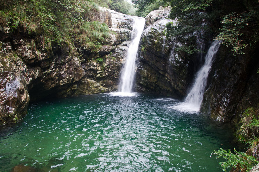 九龙瀑