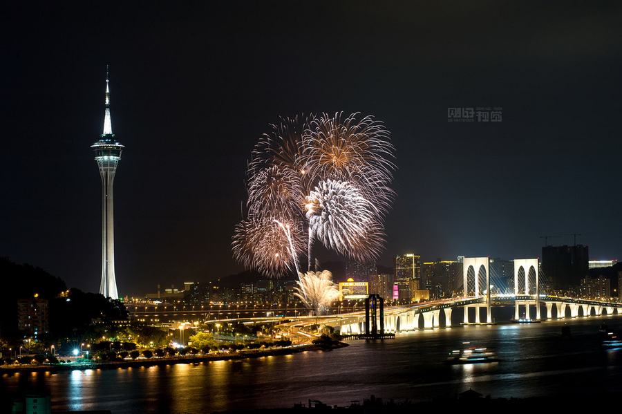 【一样的天空\/澳门烟花节摄影图片】珠海纪实