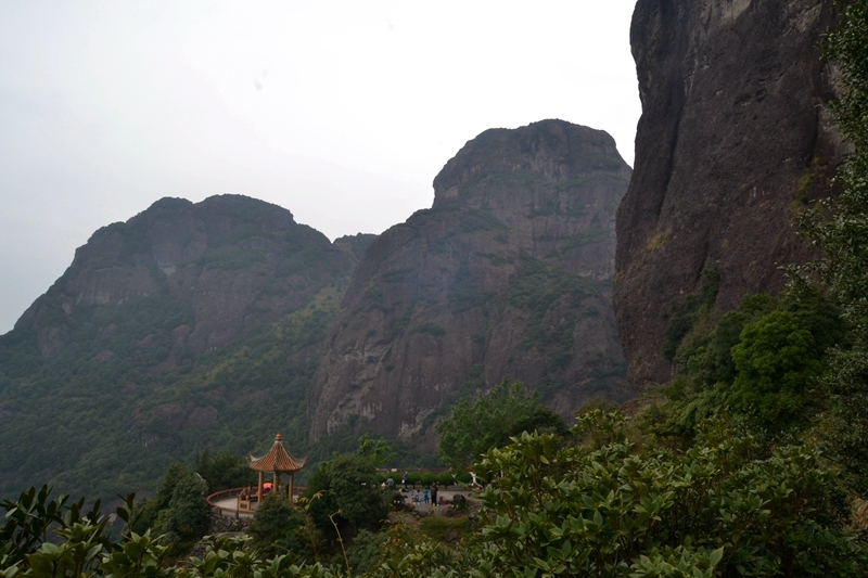 平和灵通岩