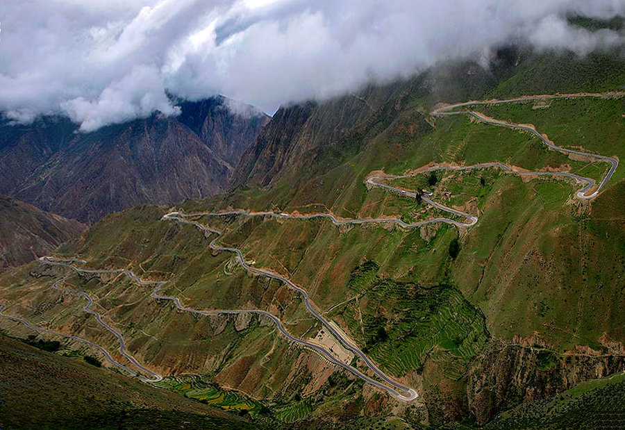 山路弯弯