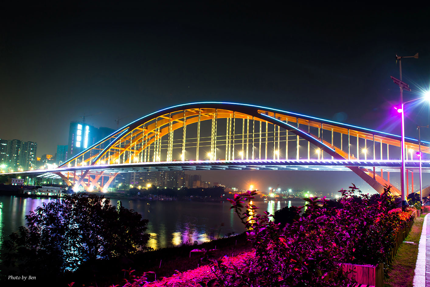 夜景东平河