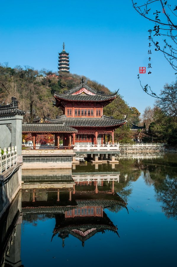 镇江一日游——定慧寺的山门