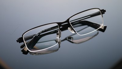 视界清晰炯炯有神 蔡司数码型防疲劳眼镜试戴
