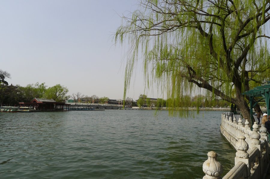 【北京北海公园的早春摄影图片】风光旅游摄影